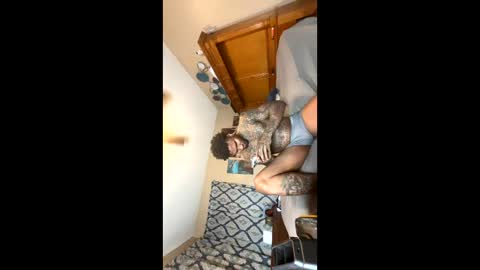 sexy tatted king bbc online show from 10-15-25, 08:14