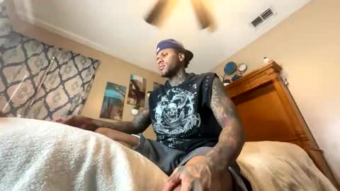 sexy tatted king bbc online show from 10-21-25, 02:51