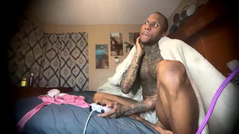 sexy tatted king bbc online show from 05-16-26, 07:27