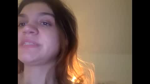 Snapshot of daddyscumslut211 chatting on 12-21-25, 01:24 fairylee21 online show from 12-21-25, 01:24