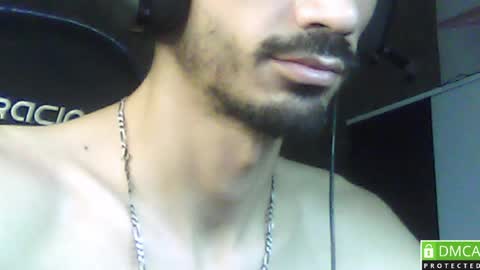 Snapshot of daddyselim chatting on 06-26-26, 01:04 the alpha online show from 06-26-26, 01:04