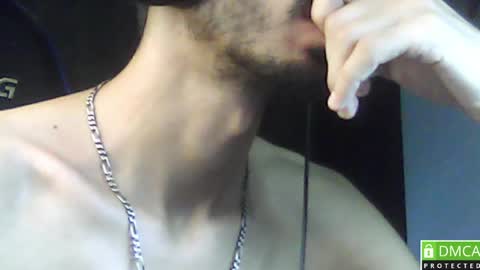 Snapshot of daddyselim chatting on 08-06-26, 03:58 the alpha online show from 08-06-26, 03:58
