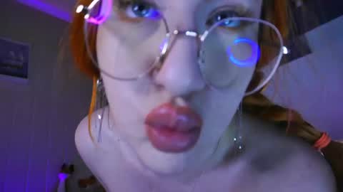 Snapshot of daddyslittleslutfox chatting on 04-30-26, 02:23 daddyslittleslutfox online show from 04-30-26, 02:23