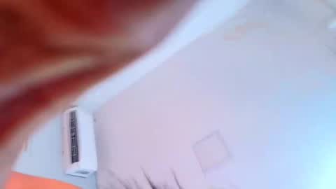 Snapshot of daddysneakinme chatting on 12-02-24, 01:36 Anny online show from 12-02-24, 01:36