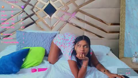 Snapshot of daddysneakinme chatting on 02-10-25, 07:49 Anny online show from 02-10-25, 07:49