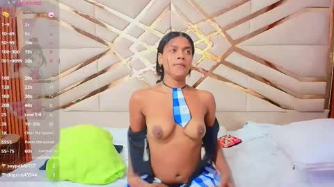 Snapshot of daddysneakinme chatting on 02-11-25, 08:42 Anny online show from 02-11-25, 08:42