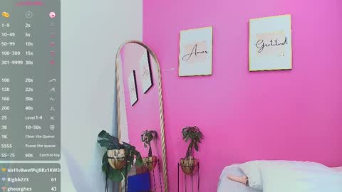 Snapshot of daddysneakinme chatting on 02-25-25, 11:33 Anny online show from 02-25-25, 11:33