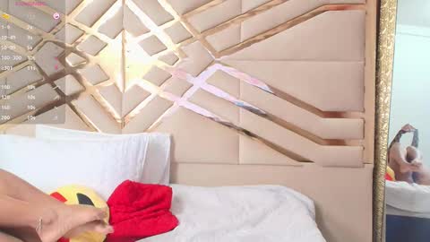 Snapshot of daddysneakinme chatting on 02-26-25, 04:45 Anny online show from 02-26-25, 04:45