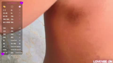 Snapshot of daddysneakinme chatting on 03-11-25, 07:58 Anny online show from 03-11-25, 07:58