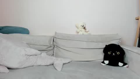 daenery_ online show from 12-05-24, 09:28