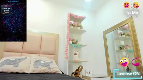 Snapshot of daenerys_targa chatting on 01-05-25, 04:04 Lesly online show from 01-05-25, 04:04