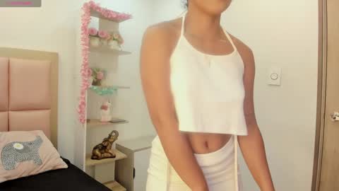 Snapshot of daenerys_targa chatting on 01-08-25, 03:51 Lesly online show from 01-08-25, 03:51