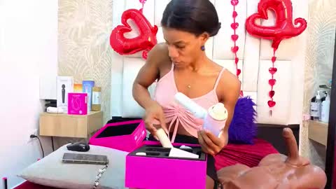 Snapshot of daffnelewis chatting on 02-19-26, 11:17 daffnelewis online show from 02-19-26, 11:17