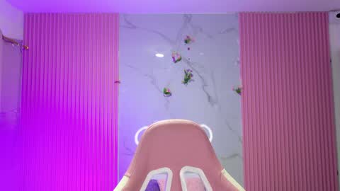 Dafne  online show from 06-06-26, 10:09