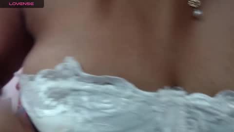 Snapshot of dafne_10 chatting on 10-09-25, 06:06 dafne online show from 10-09-25, 06:06