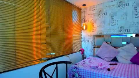 Snapshot of dafne_20 chatting on 10-14-25, 07:58 dafne_20 online show from 10-14-25, 07:58