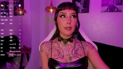 Snapshot of dafne_goth chatting on 02-26-25, 07:27 Dafne online show from 02-26-25, 07:27