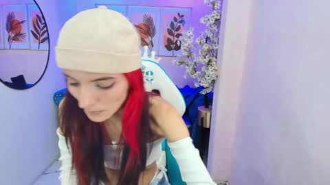 dafne huges online show from 09-23-25, 05:27