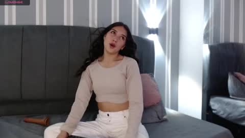 dafnee_e online show from 02-09-25, 09:17