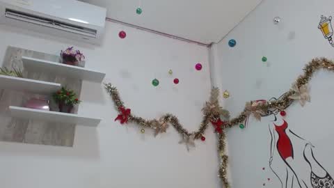 DAFNNE online show from 12-26-24, 12:16