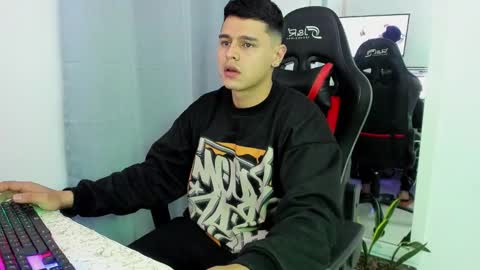 my name is Jhon and I live in colombia online show from 11-04-25, 04:11