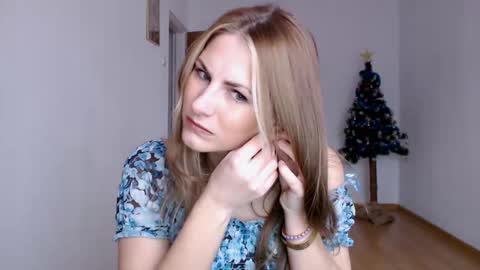Dagmarie online show from 12-28-24, 07:33
