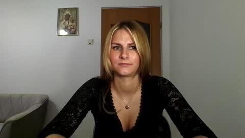 Dagmarie online show from 01-29-25, 04:30