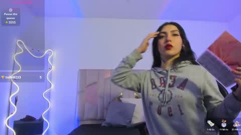 Snapshot of dahia_tay chatting on 02-28-25, 04:10 dahia online show from 02-28-25, 04:10