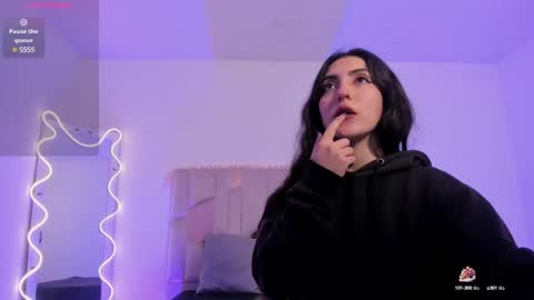 Snapshot of dahia_tay chatting on 03-12-25, 03:24 dahia online show from 03-12-25, 03:24