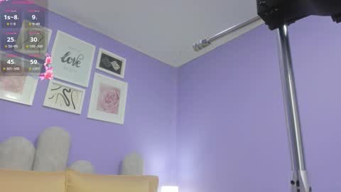 Snapshot of dahiana_boobs chatting on 03-16-26, 02:17 Dahiana online show from 03-16-26, 02:17