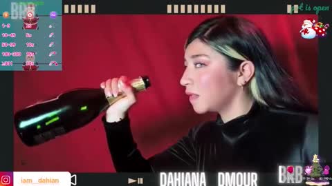 Dahiana  online show from 12-15-25, 12:09