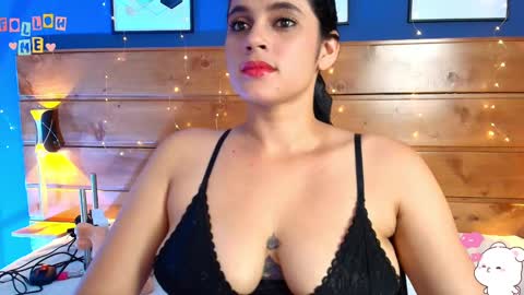  Dahiana  online show from 03-12-25, 11:12