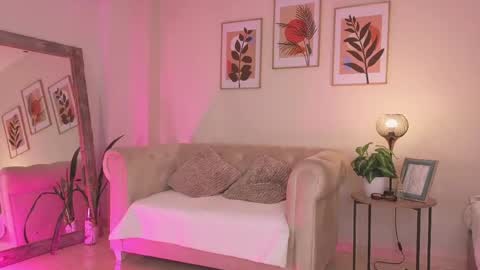 Snapshot of dahiana_walcott chatting on 05-06-26, 08:47 Dahiann Walcott online show from 05-06-26, 08:47