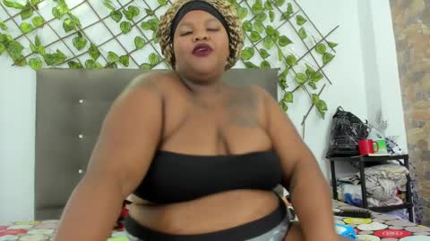 Snapshot of dahianajoss chatting on 12-06-24, 03:52 Ebony Sex Dahian online show from 12-06-24, 03:52