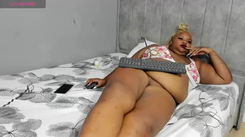 Snapshot of dahianajoss chatting on 01-22-25, 10:48 Ebony Sex Dahian online show from 01-22-25, 10:48