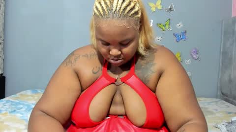 Snapshot of dahianajoss chatting on 02-06-25, 05:57 Ebony Sex Dahian online show from 02-06-25, 05:57