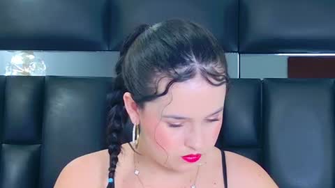 Dahiana online show from 06-17-26, 11:45