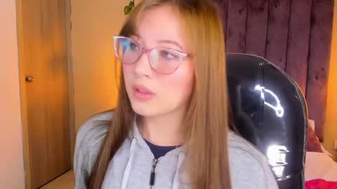 Dahlia online show from 11-09-25, 05:00