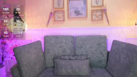 Snapshot of dahliagraey chatting on 10-09-25, 11:41 Dahlia Grey online show from 10-09-25, 11:41