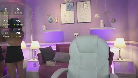 Snapshot of dahliagraey chatting on 10-24-25, 11:39 Dahlia Grey online show from 10-24-25, 11:39