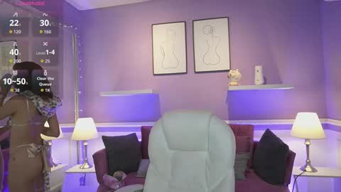 Snapshot of dahliagraey chatting on 11-04-25, 11:42 Dahlia Grey online show from 11-04-25, 11:42