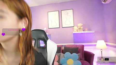 Dahlia Grey online show from 04-22-26, 11:34