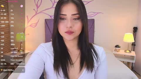 Dahlia online show from 10-16-25, 08:21