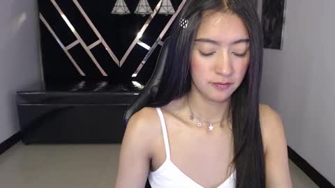 Snapshot of dahyan_ch chatting on 10-10-25, 04:39 dahyan_ch online show from 10-10-25, 04:39