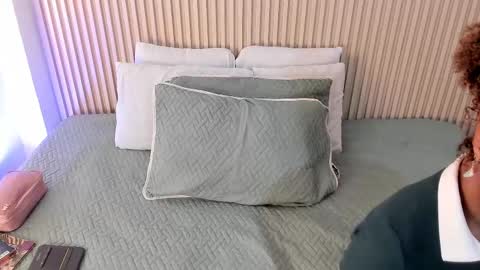 Daiana online show from 09-22-25, 08:11