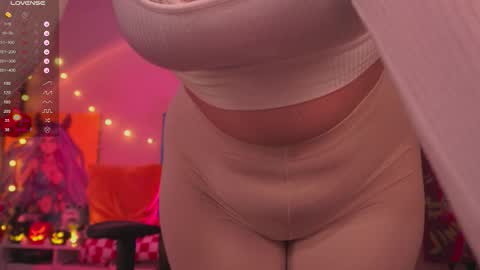 Snapshot of daien_halpert chatting on 10-28-25, 09:50 Cute DianaOnline mostly at 8pm-0000 am UK TimeTuesday and Wednesday off online show from 10-28-25, 09:50