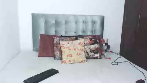 Daiisha.. online show from 10-31-25, 11:44