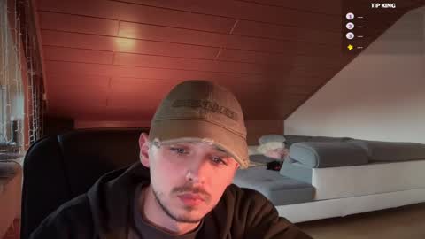 Snapshot of daimon_hall chatting on 02-17-25, 06:53 Daimon  online show from 02-17-25, 06:53
