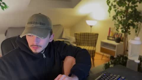 Daimon  online show from 12-14-25, 01:11