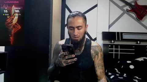 Snapshot of daimon_rock01 chatting on 03-15-26, 04:29 felipe online show from 03-15-26, 04:29